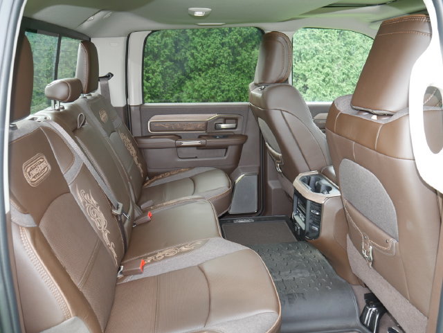Used 2025 RAM 3500 Longhorn RWD image 29