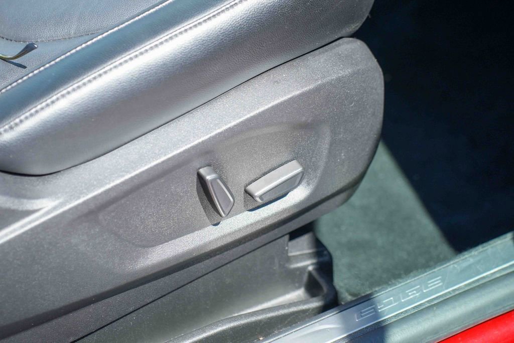 Used 2022 Ford Edge Titanium AWD/4WD image 21