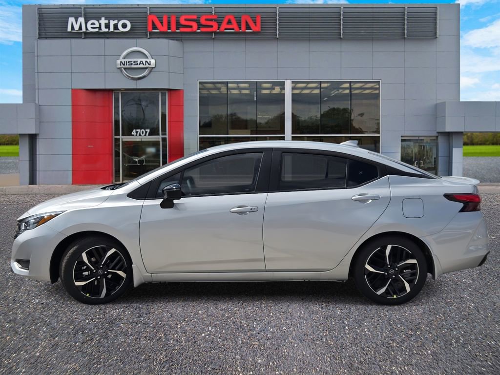 New 2025 Nissan Versa SR w/ Trunk Package image 3