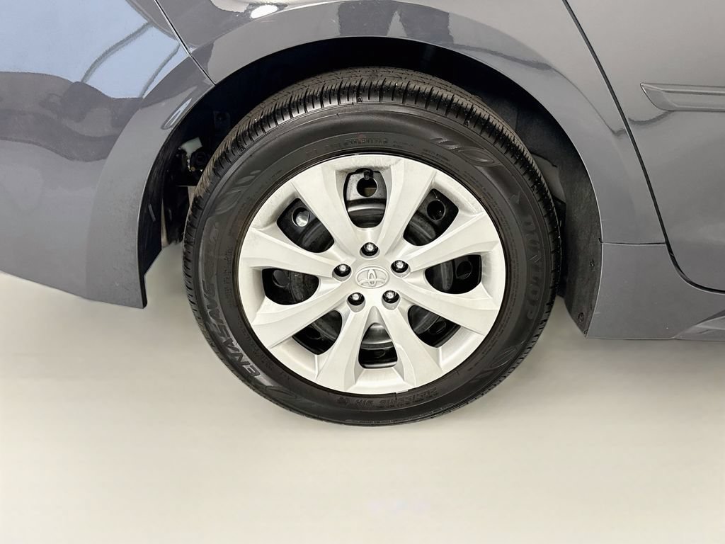 Used 2026 Toyota Corolla LE w/ Carpet Mat Package (TMS) FWD image 33