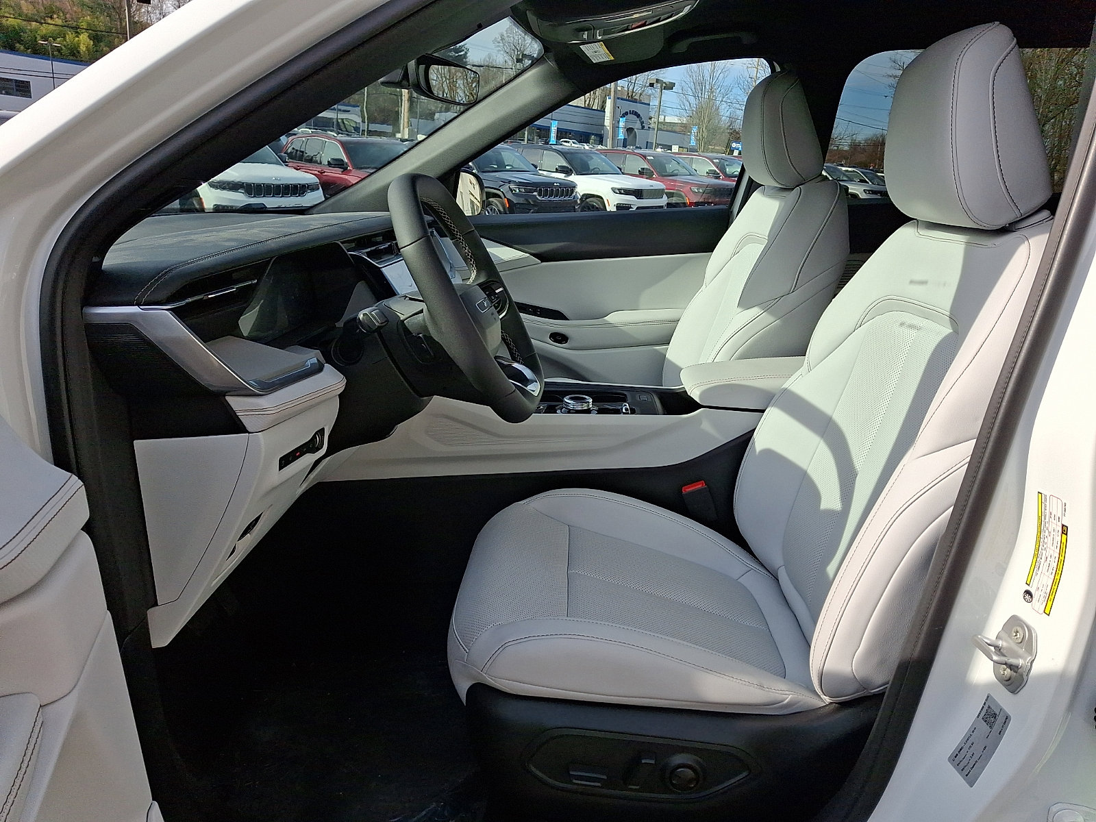 New 2026 Jeep Cherokee Limited image 9