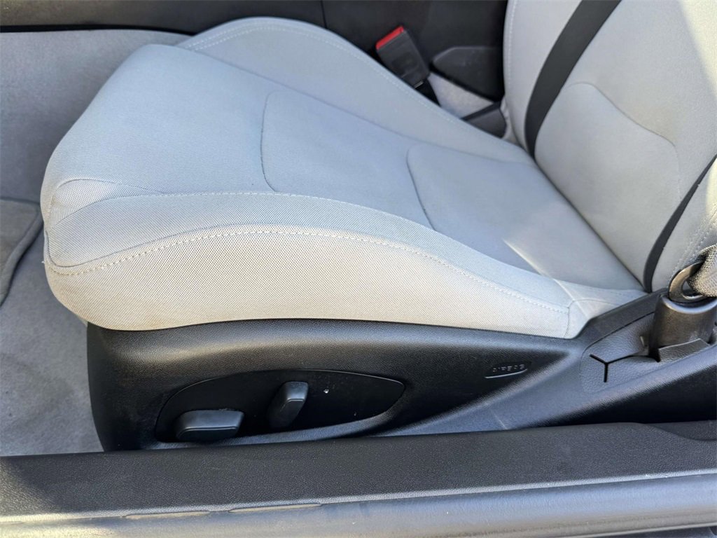 Used 2019 Chevrolet Camaro LS image 19