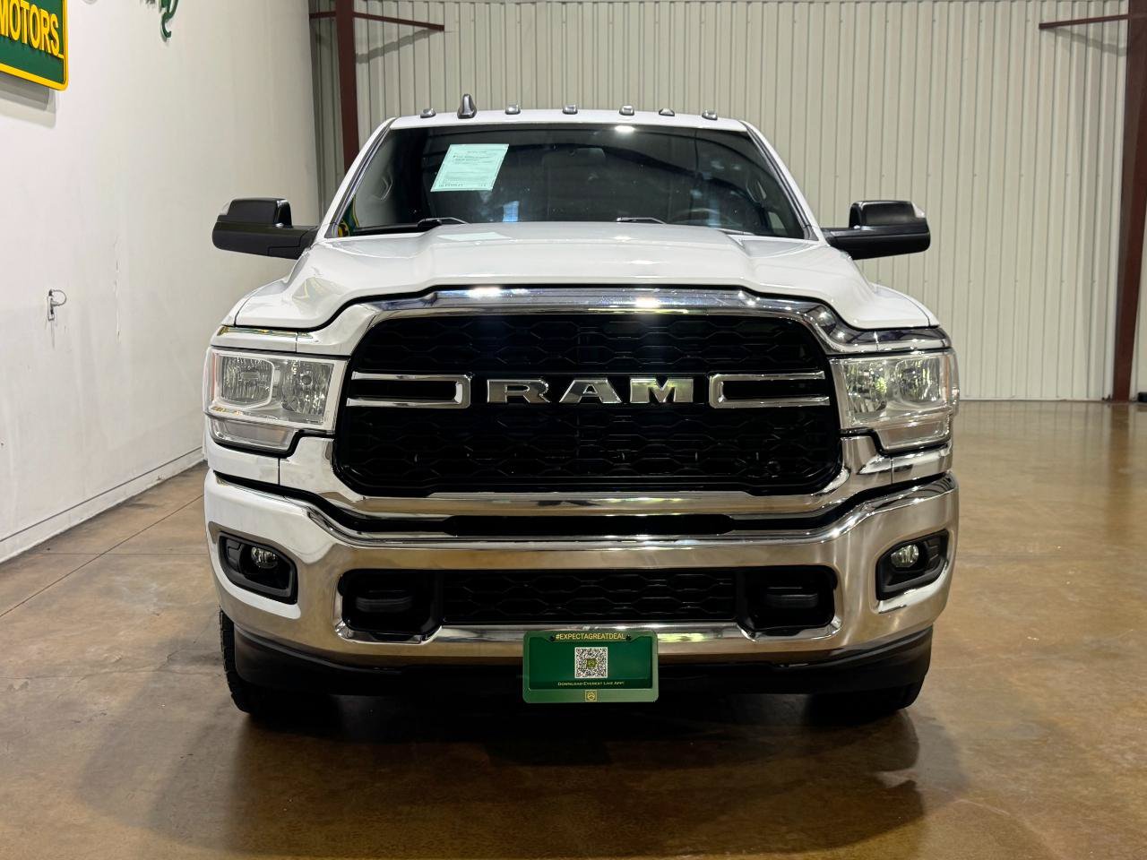 Used 2021 RAM 3500 Tradesman w/ Chrome Appearance Group AWD/4WD image 2