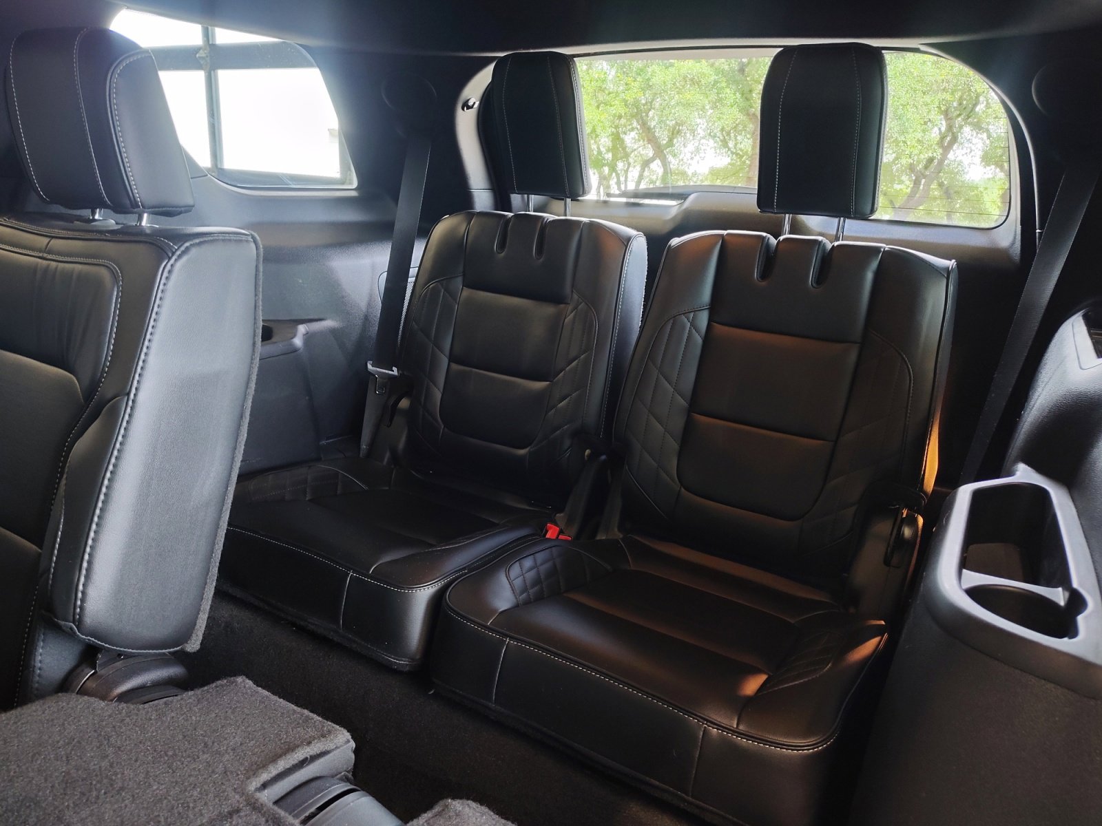 Used 2017 Ford Explorer Platinum AWD/4WD image 27