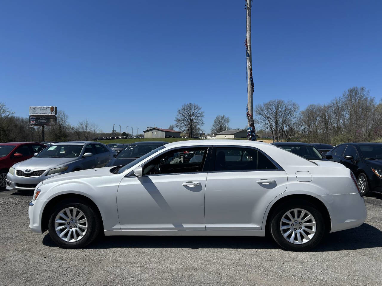 Used 2011 Chrysler 300 image 3