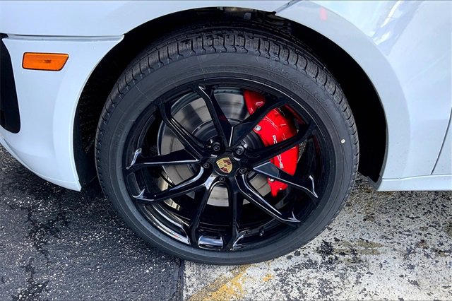 New 2026 Porsche Macan GTS image 14