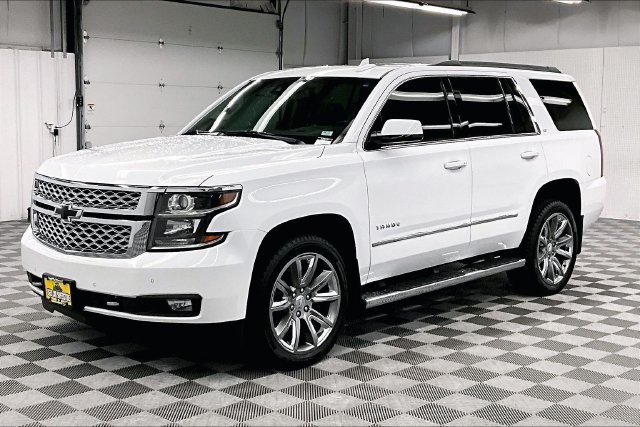 Used 2019 Chevrolet Tahoe LT w/ LT Signature Package AWD/4WD image 12