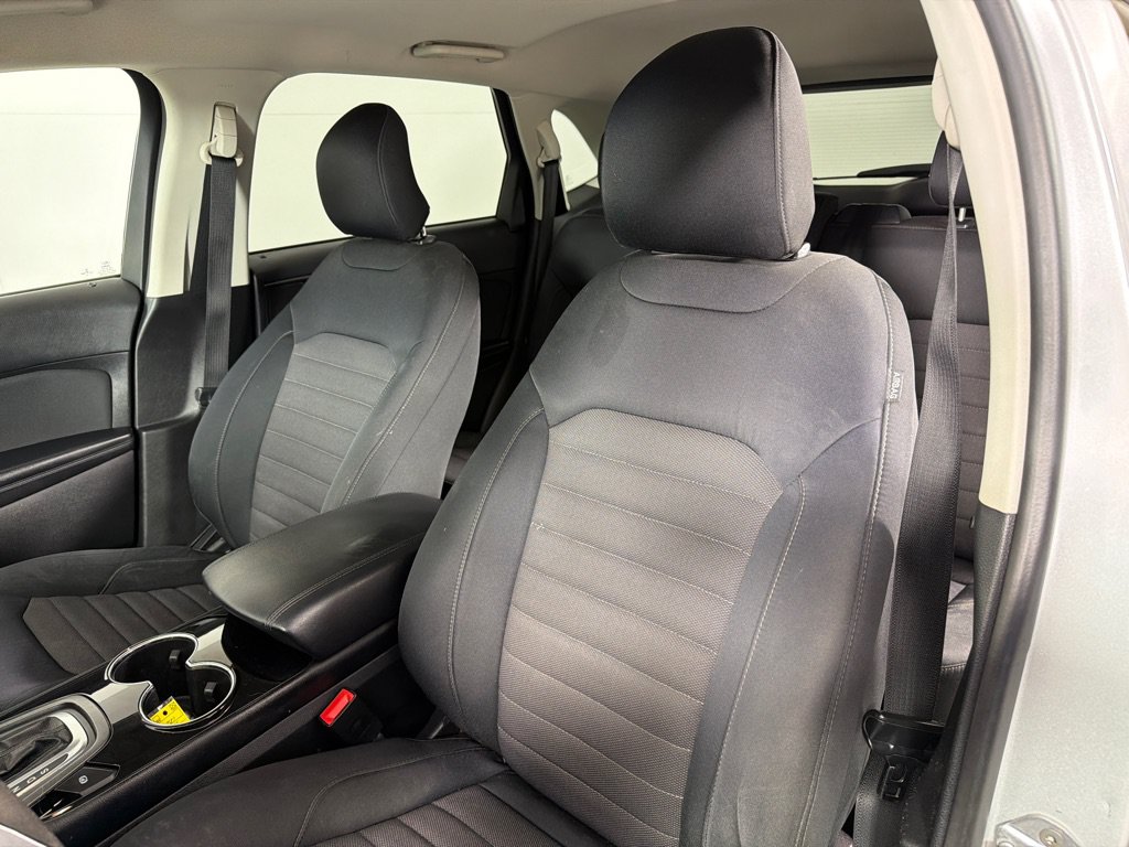 Used 2015 Ford Edge SE AWD/4WD image 12