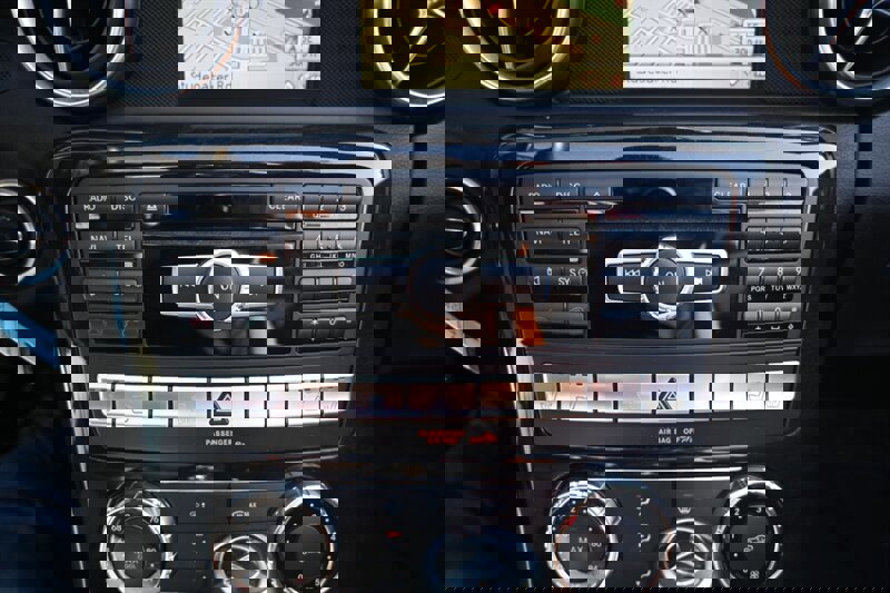 Used 2015 Mercedes-Benz SLK 250 image 48