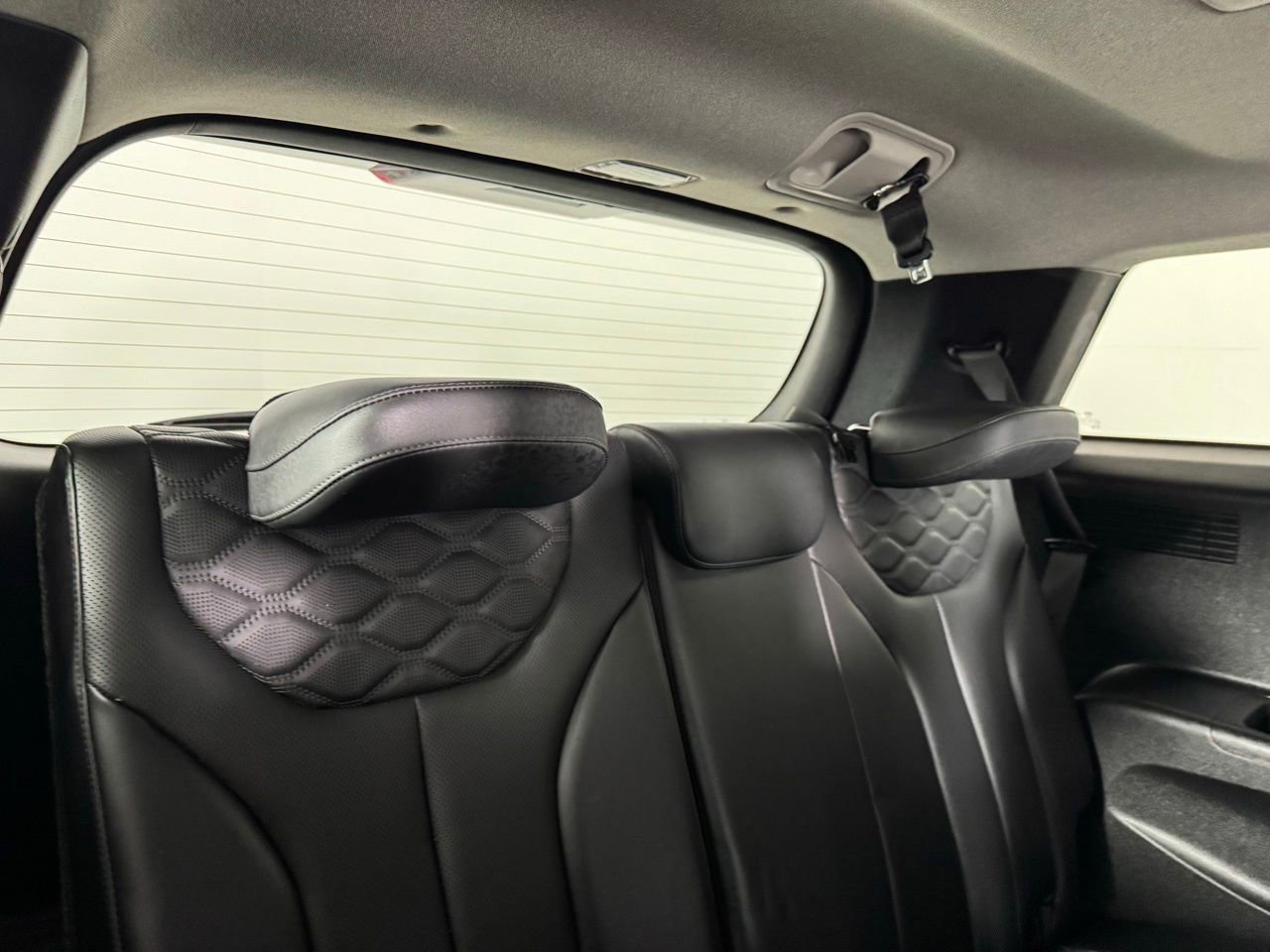 Used 2022 Hyundai Palisade Limited w/ Cargo Package image 32