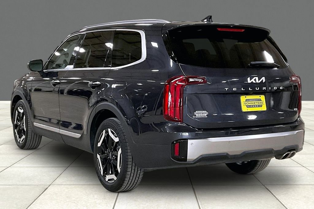 Used 2025 Kia Telluride S image 11