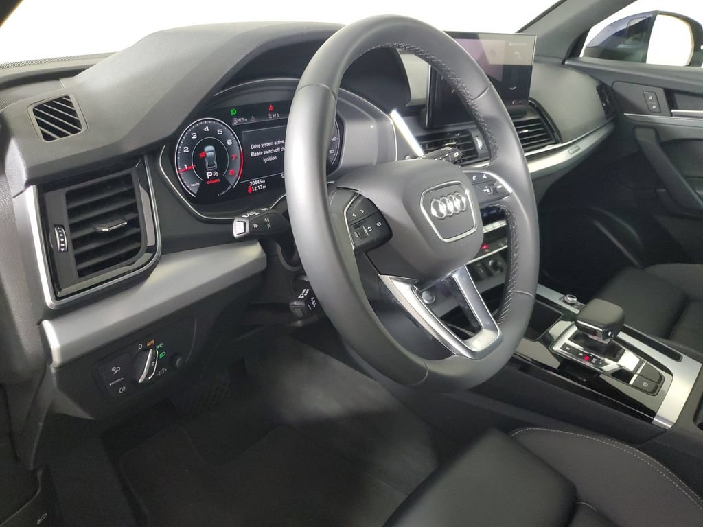 Used 2025 Audi Q5 2.0T Premium AWD/4WD image 24