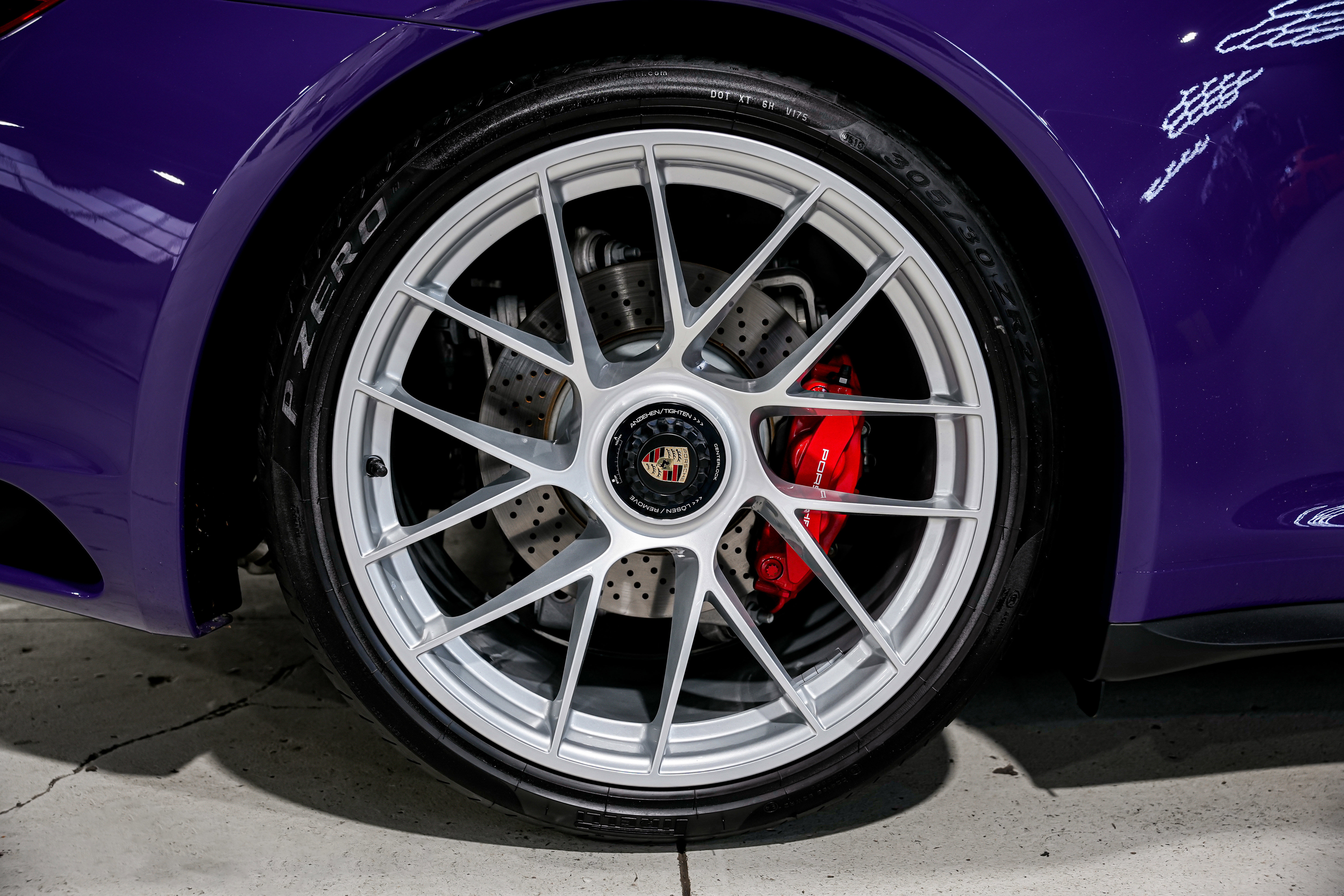 Used 2018 Porsche 911 Targa 4 GTS image 46