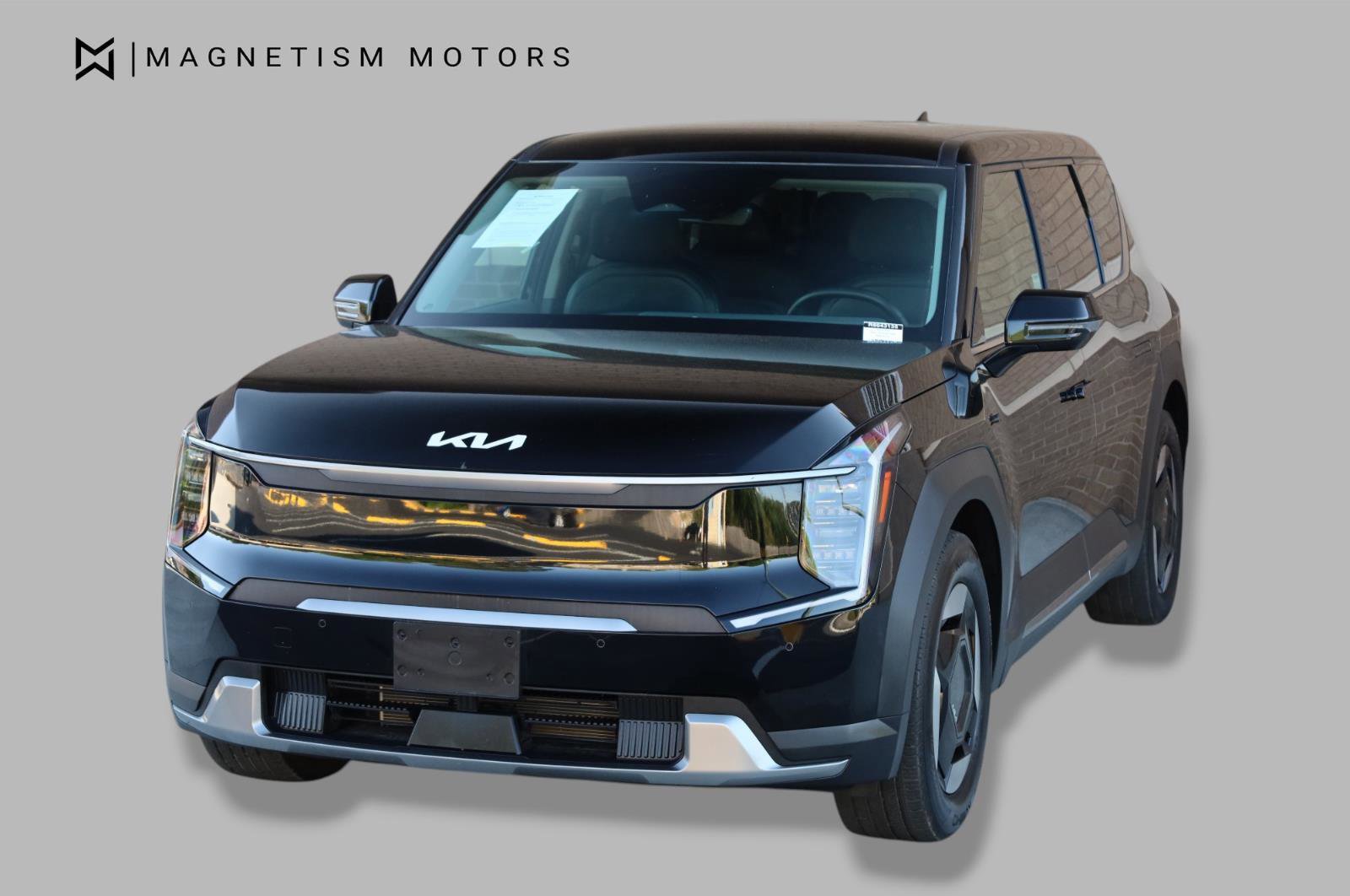 Used 2024 Kia EV9 Light Long Range RWD image 4