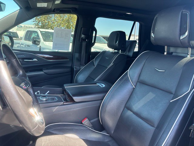 Used 2021 Cadillac Escalade Premium Luxury w/ Driver Assist Tech Package AWD/4WD image 7
