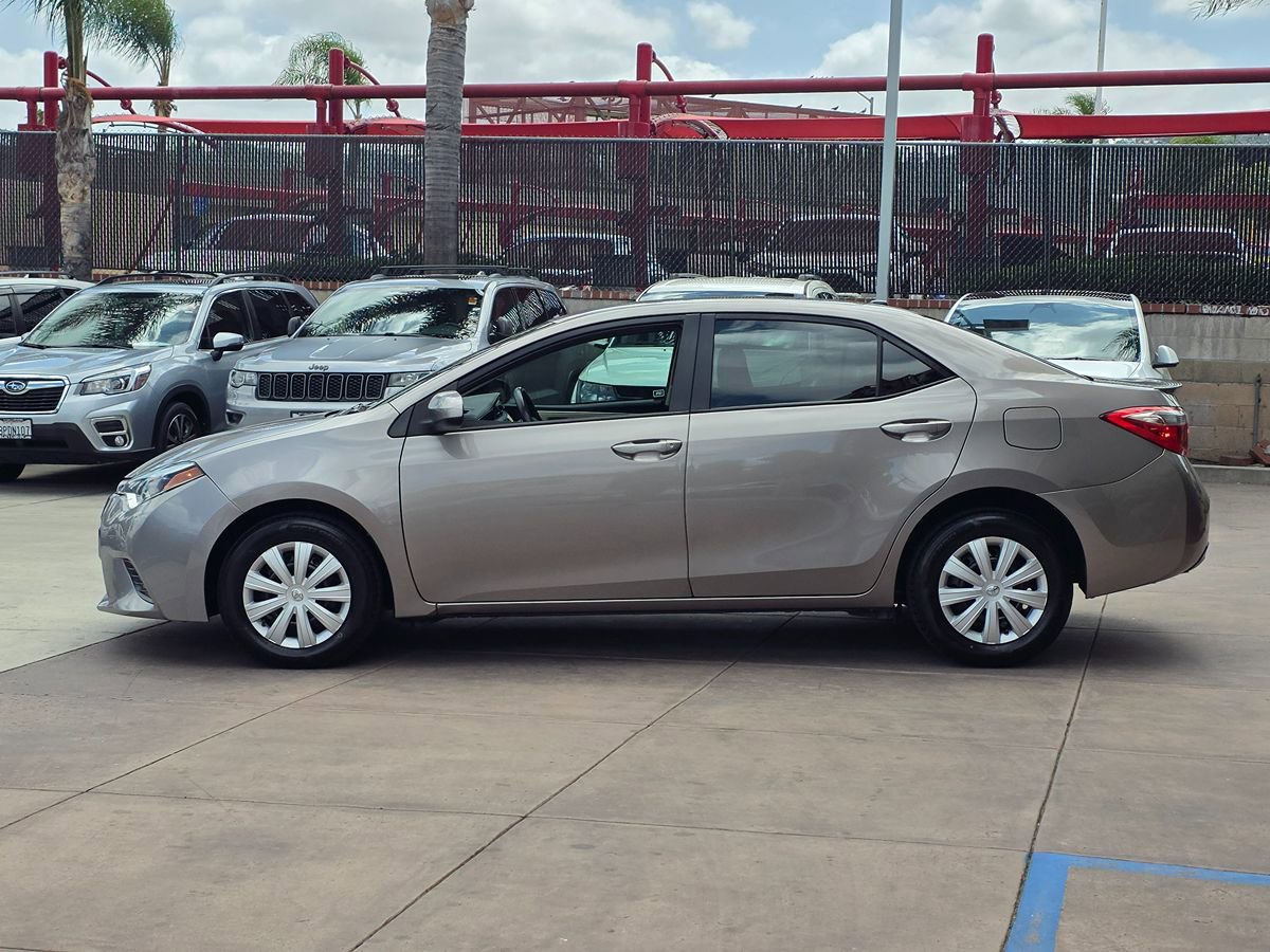 Used 2016 Toyota Corolla LE FWD image 10
