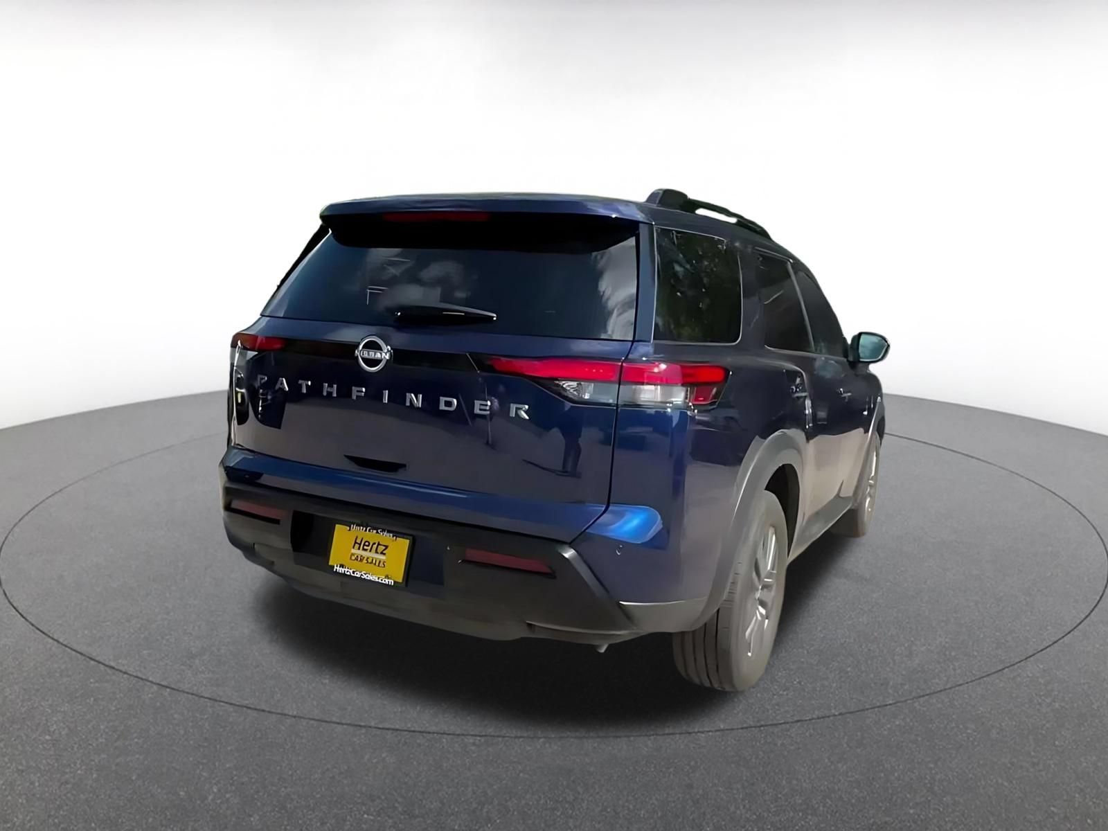 Used 2026 Nissan Pathfinder SV FWD image 13