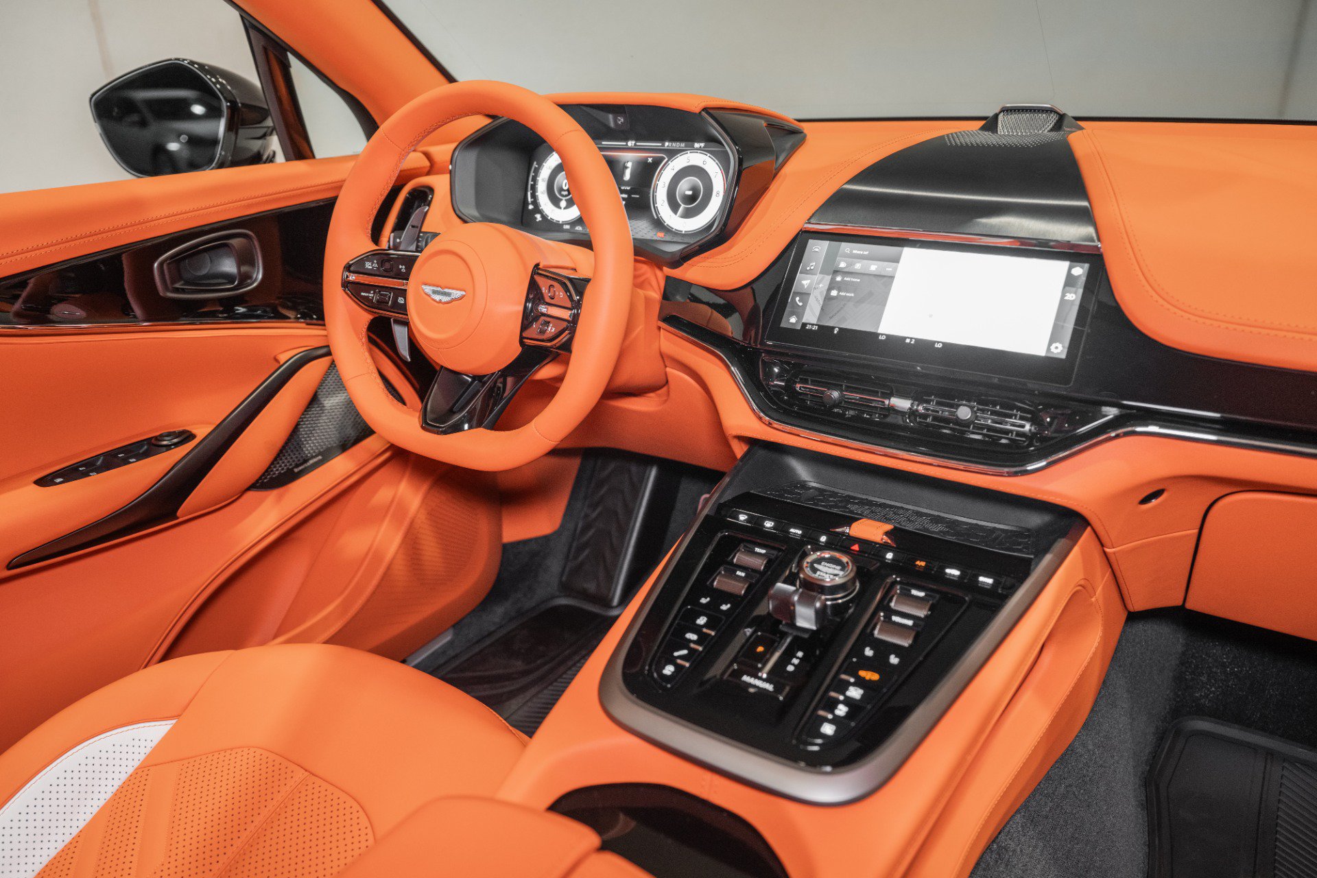 New 2026 Aston Martin DBX 707 AWD/4WD image 24