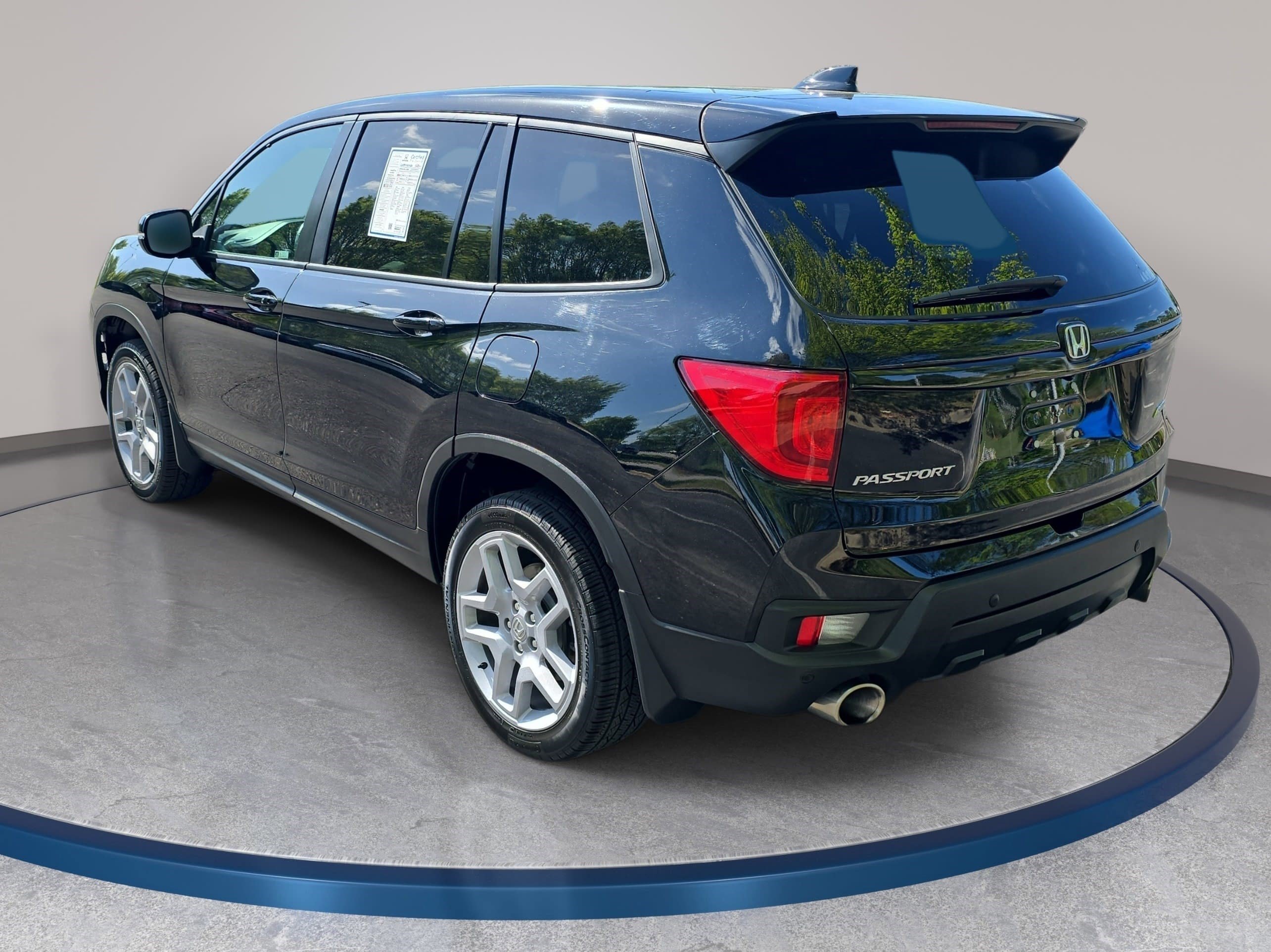 Used 2024 Honda Passport EX-L image 6