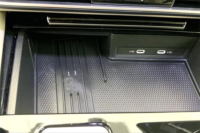 Used 2025 Volkswagen Atlas SEL Premium R-Line image 34