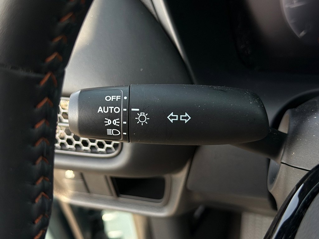 Used 2024 Honda HR-V Sport image 19