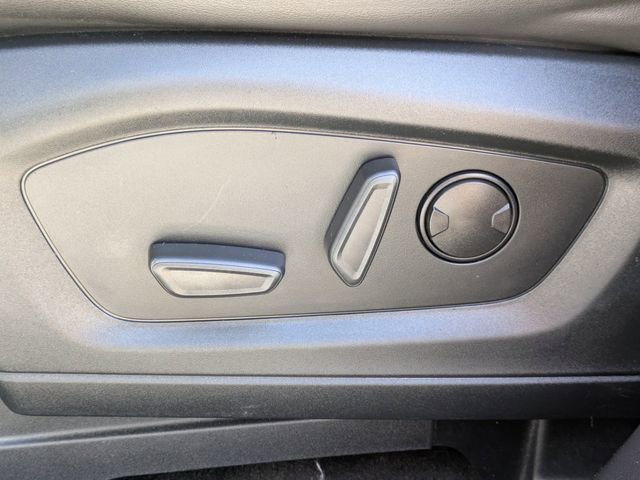 Used 2022 Ford Explorer Platinum w/ Technology Package image 24