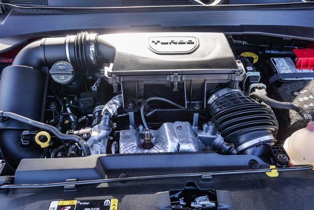 Used 2025 Jeep Compass Limited image 28