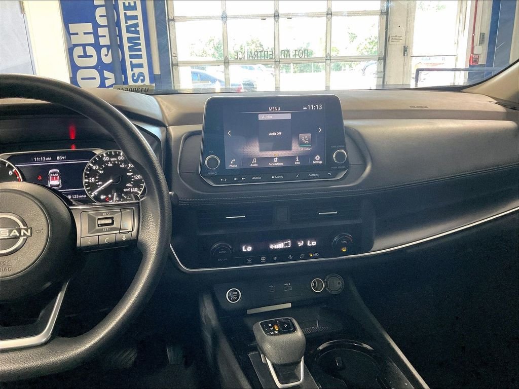 Used 2023 Nissan Rogue SV AWD/4WD image 18
