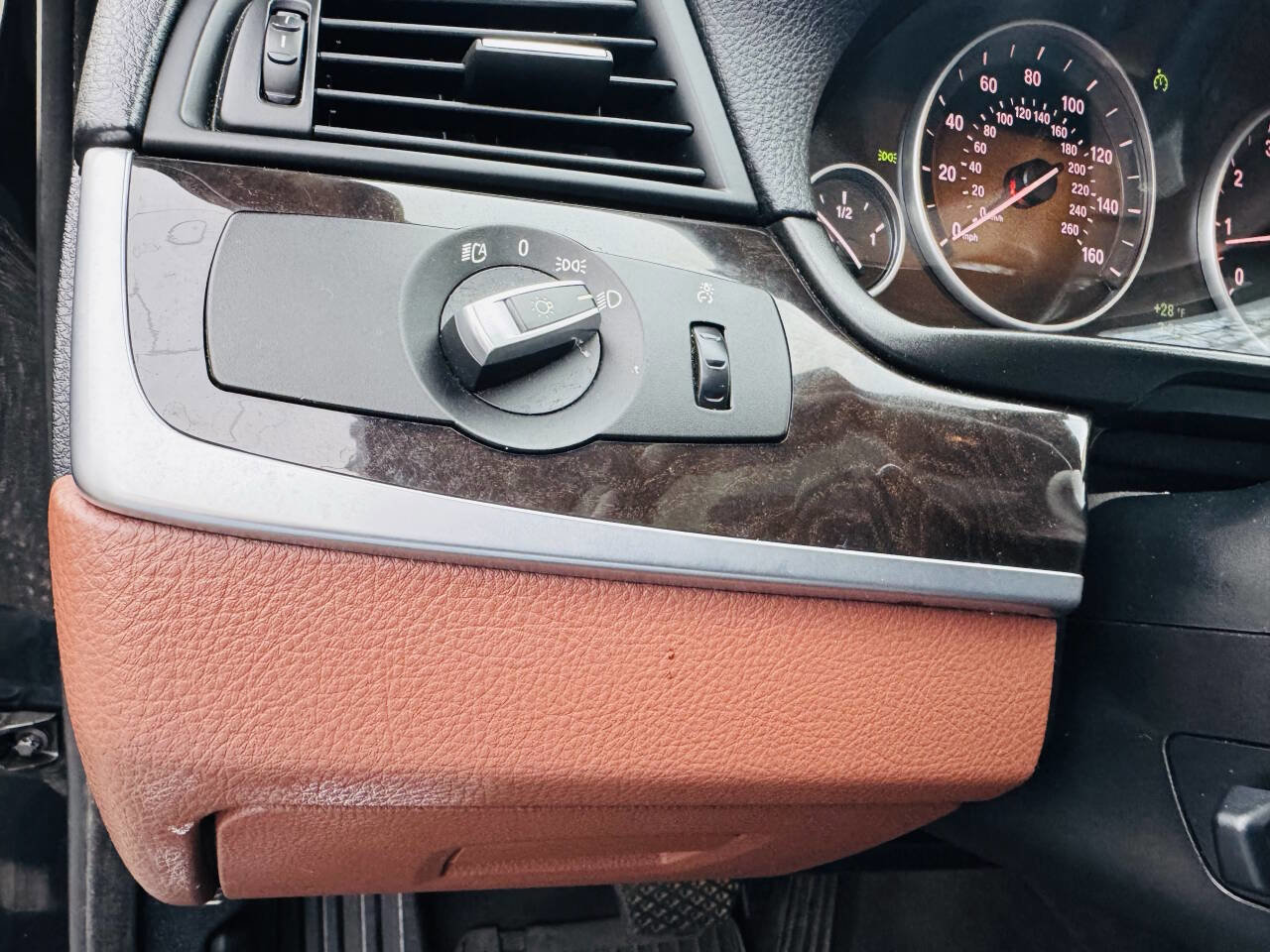 Used 2014 BMW 528i xDrive Sedan image 18