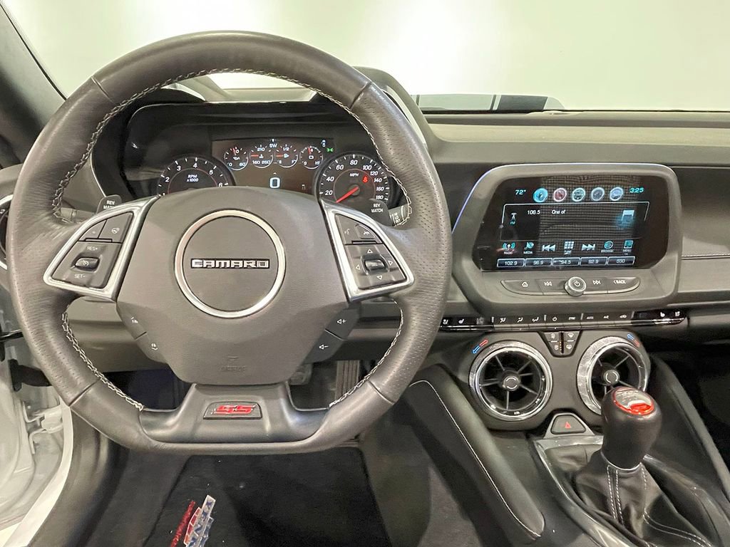 Used 2018 Chevrolet Camaro SS RWD image 79