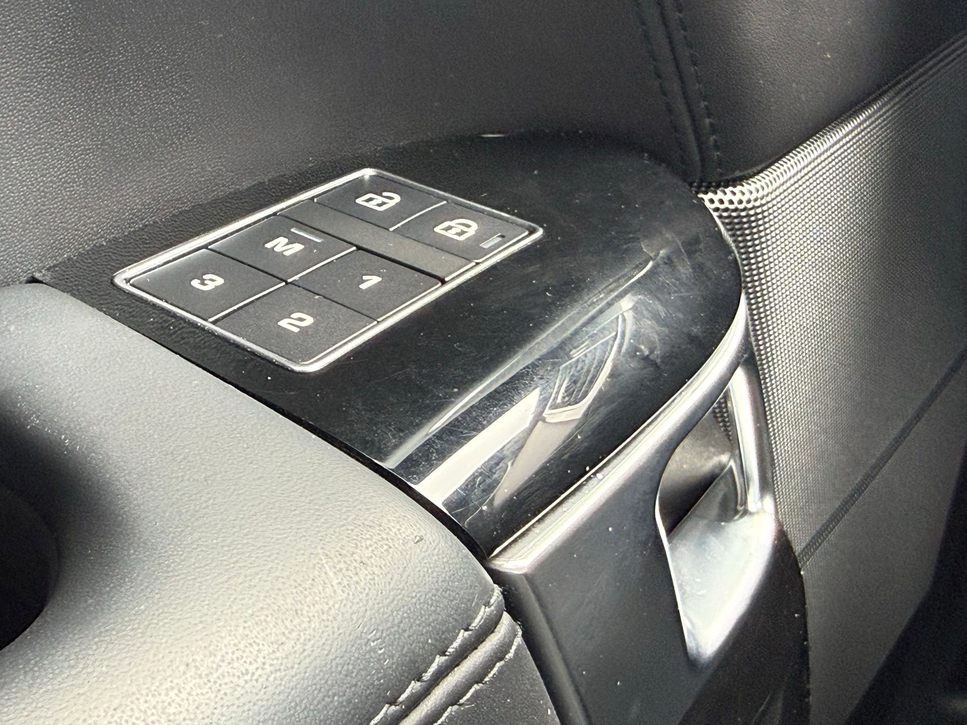 Used 2021 Land Rover Range Rover Sport HST image 52