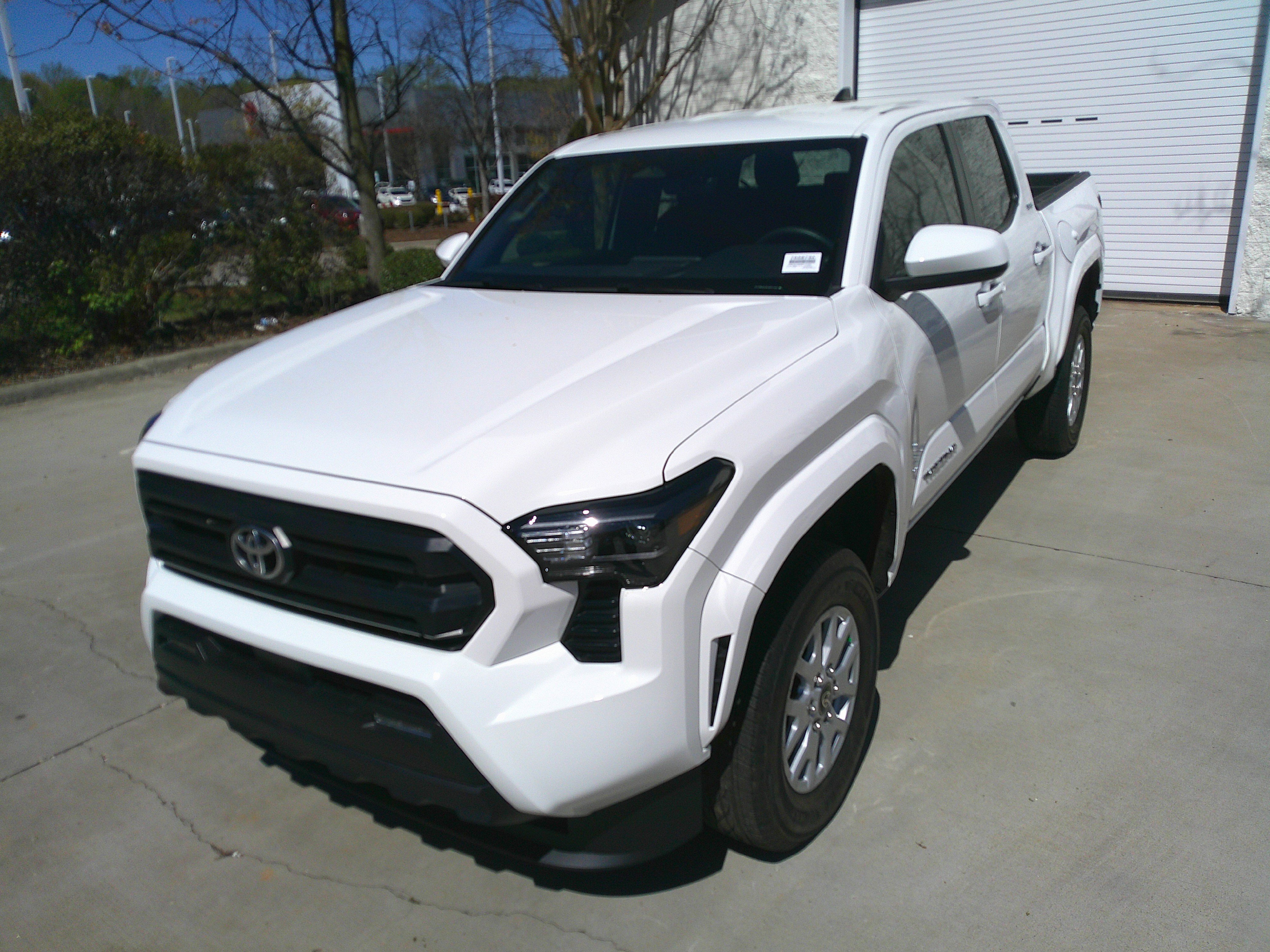 Used 2025 Toyota Tacoma SR5 image 6