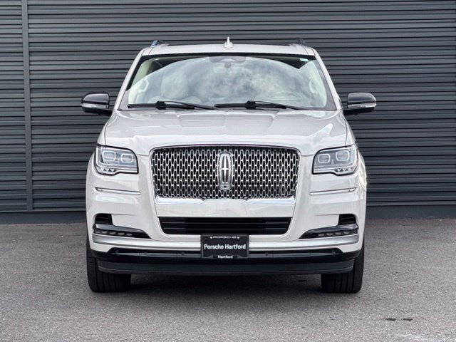 Used 2024 Lincoln Navigator Reserve AWD/4WD image 10