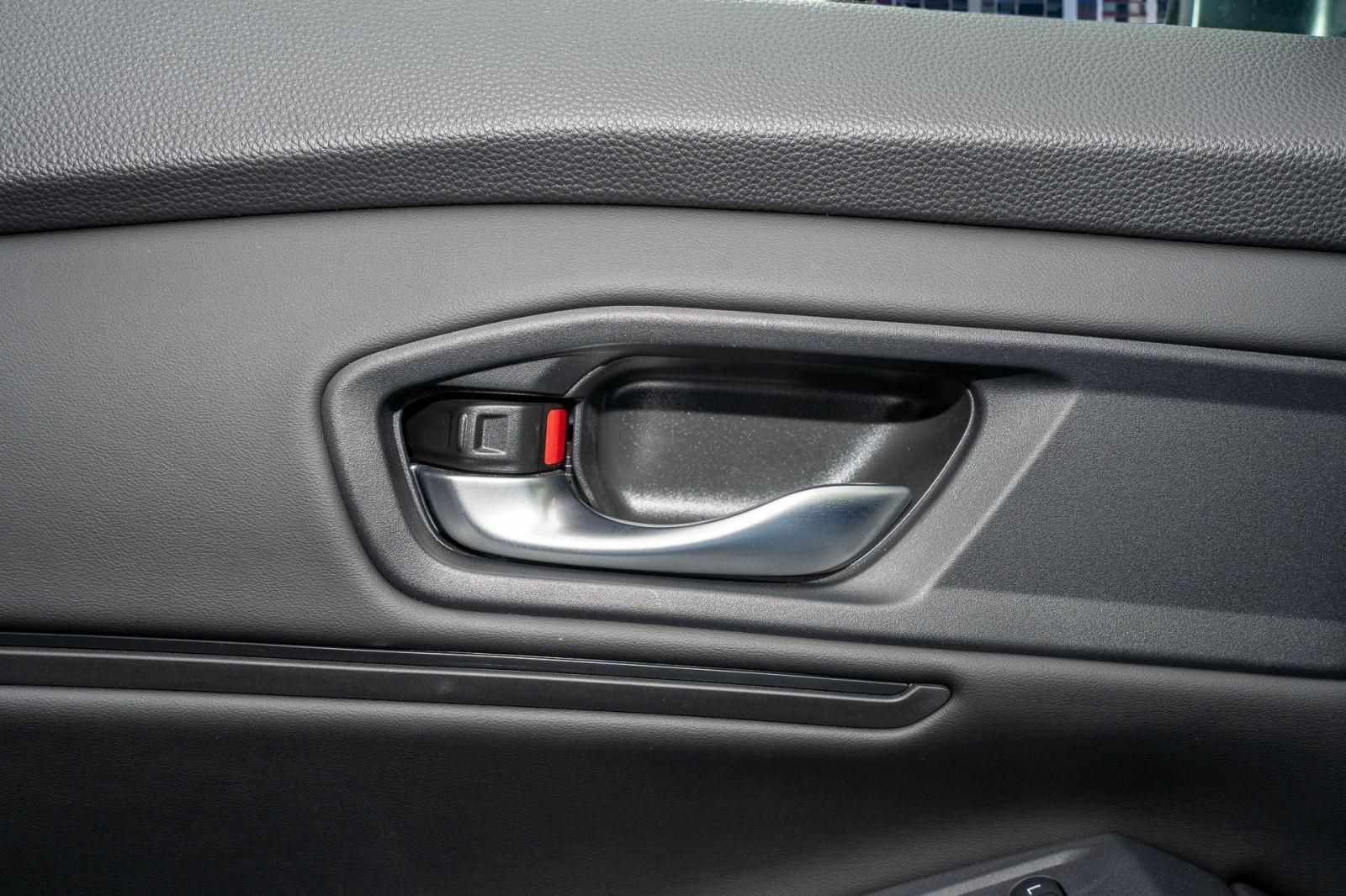 Certified 2024 Honda Accord EX image 27