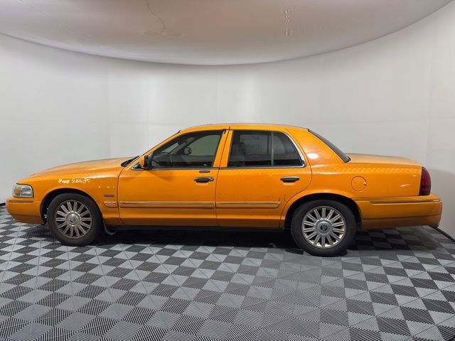 Used 2010 Mercury Grand Marquis LS image 4