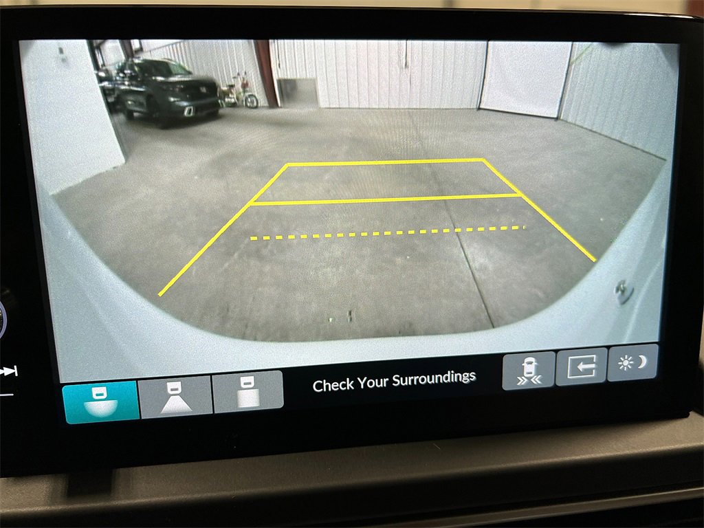 New 2025 Honda Pilot Touring image 24