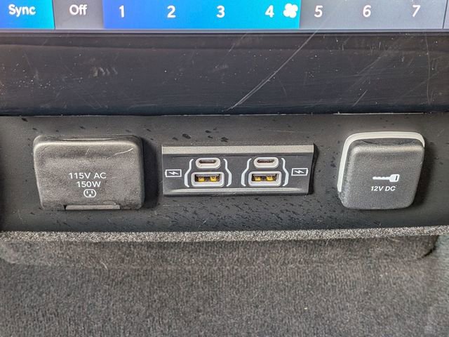 Used 2024 Jeep Grand Wagoneer Series III w/ Rear Seat Video Group 1 AWD/4WD image 38