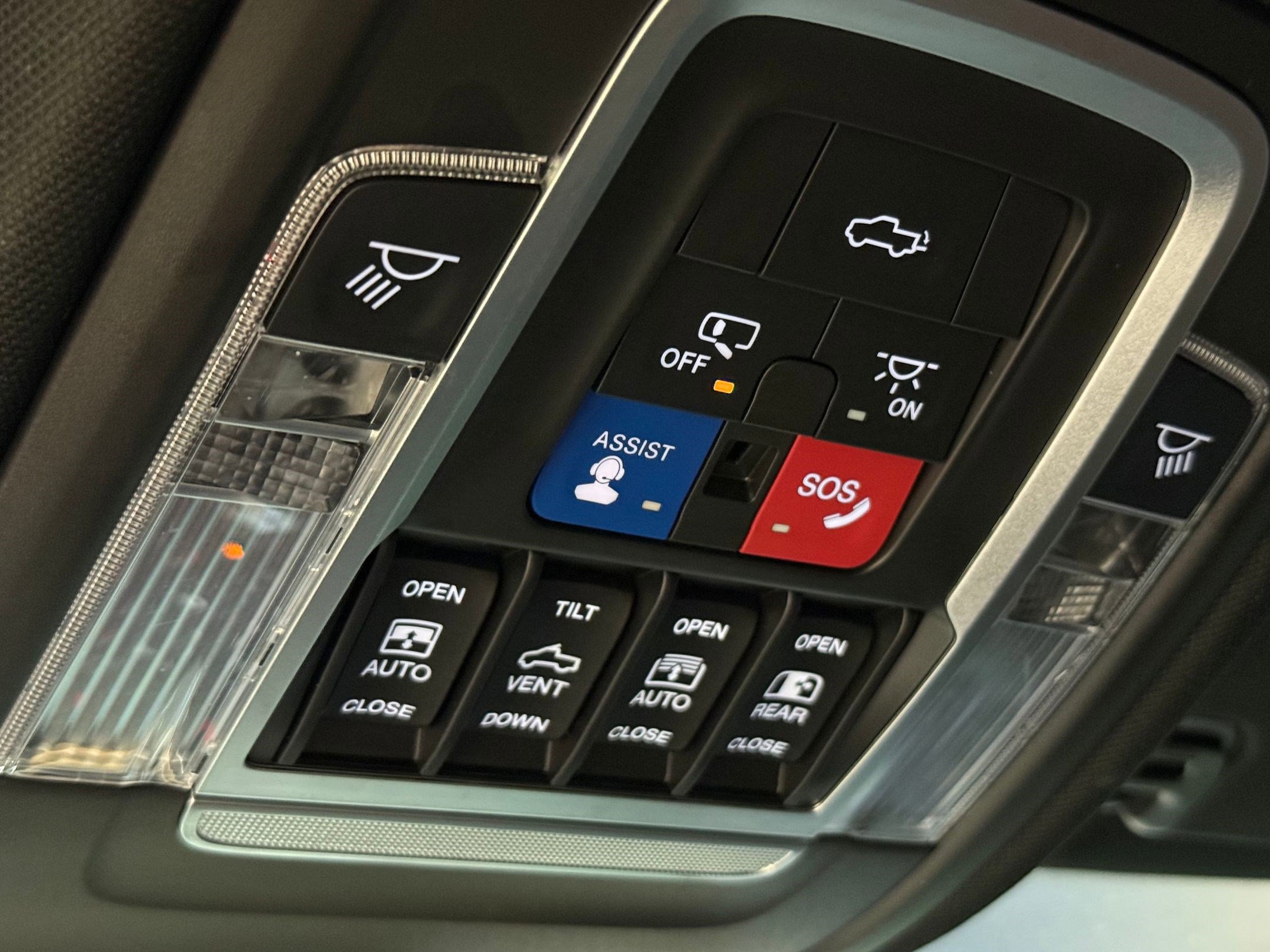 Used 2021 RAM 1500 TRX w/ TRX Lanuch Edition image 45