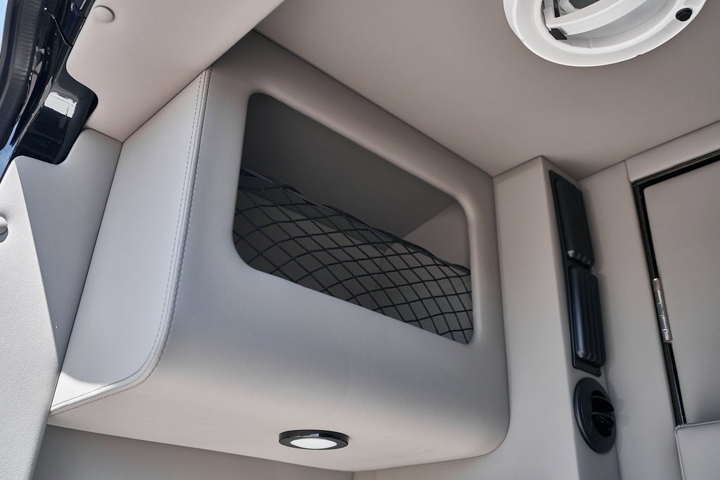 Used 2024 Mercedes-Benz Sprinter 3500 w/ Parking Package image 17