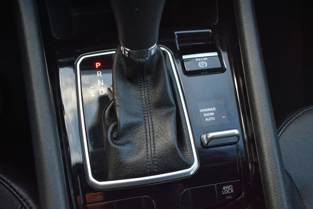 Used 2023 Jeep Compass Limited image 29