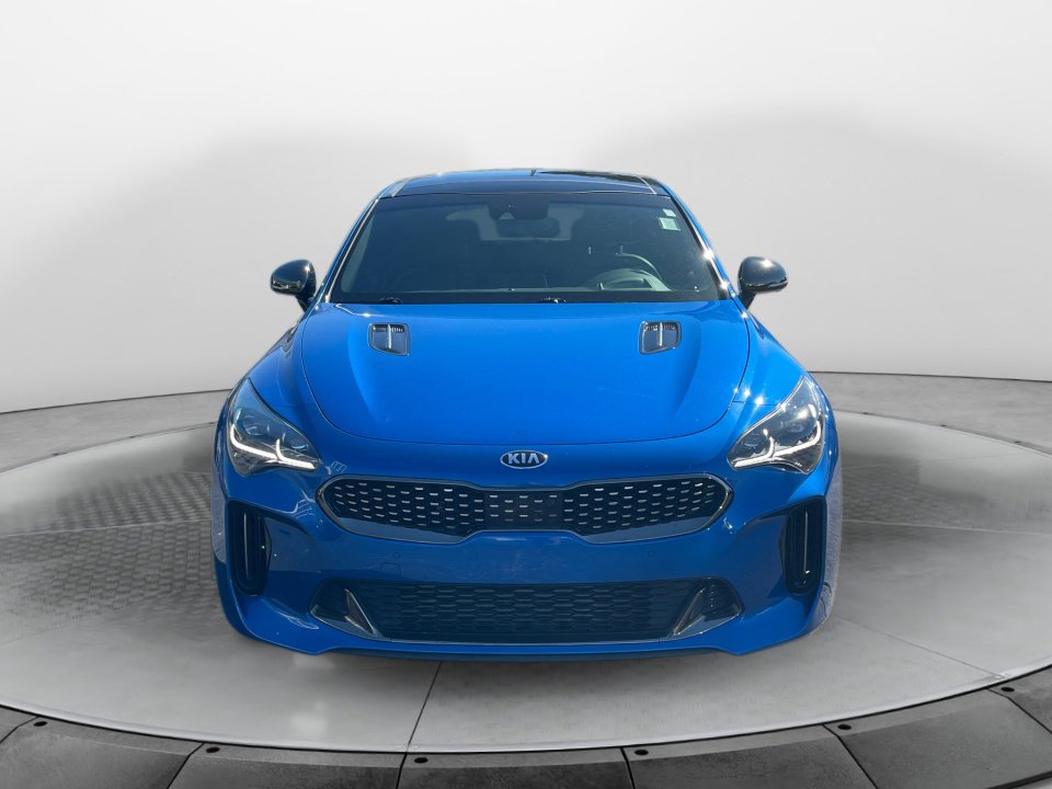 Used 2021 Kia Stinger GT2 image 2