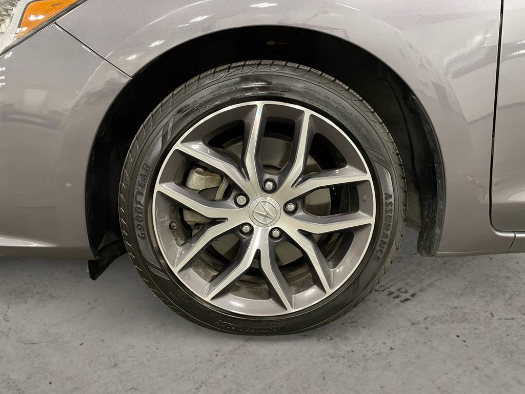 Used 2019 Acura ILX w/ Technology Package image 14
