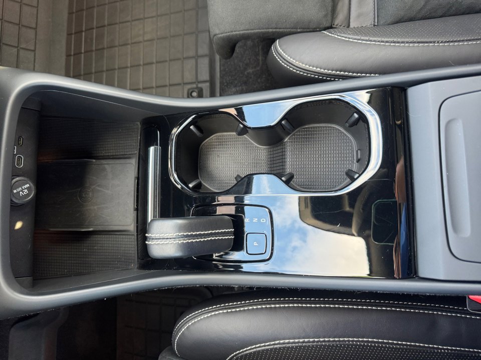 Used 2021 Volvo XC40 P8 Recharge w/ Advanced Package image 24