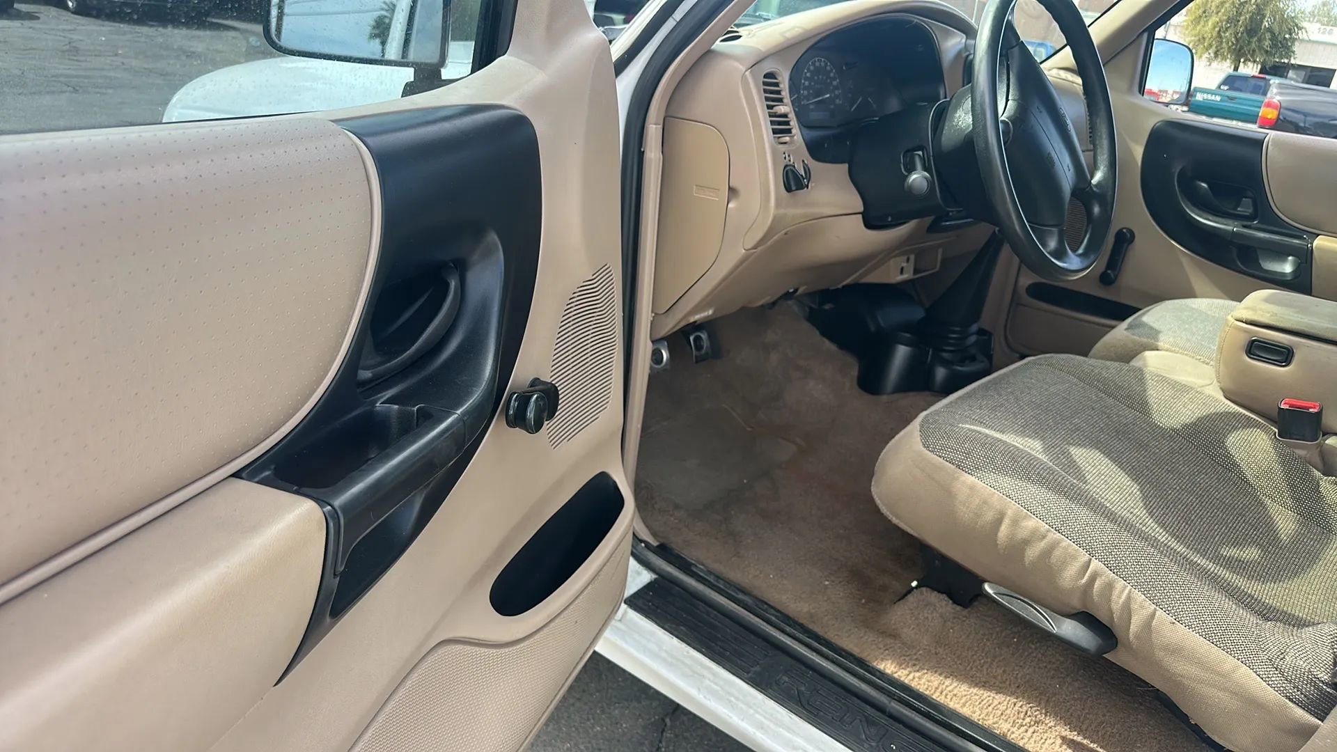 Used 2000 Ford Ranger 2WD Regular Cab image 3