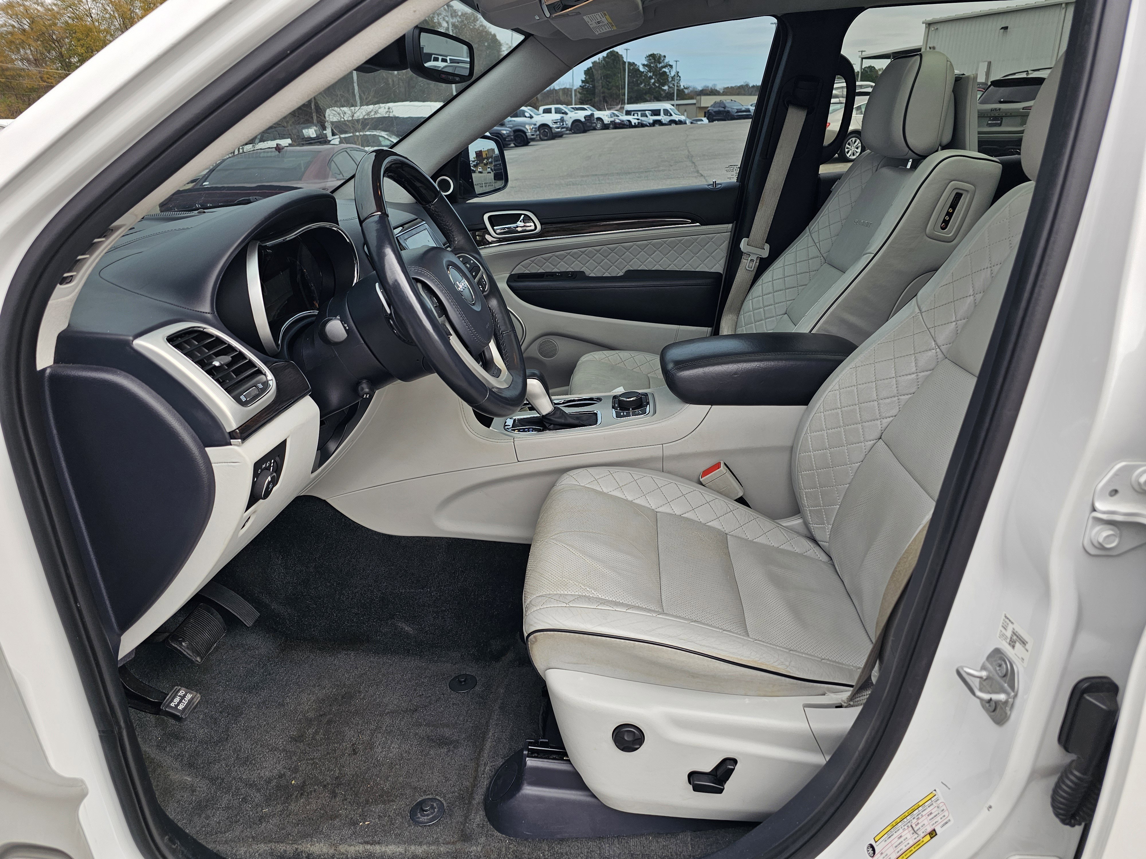 Used 2020 Jeep Grand Cherokee Summit image 17