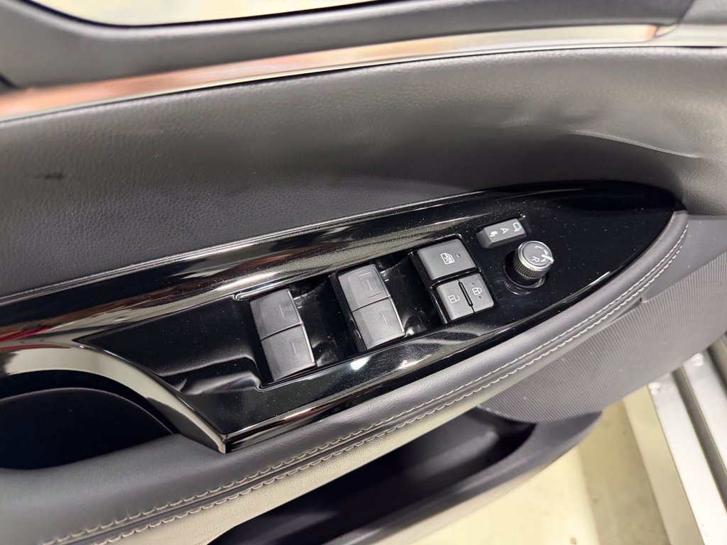 Used 2023 Toyota Mirai w/ Advanced Technology Package RWD image 33