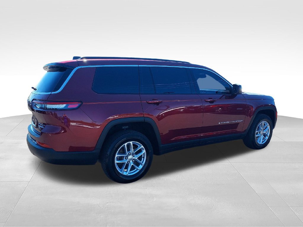 Used 2024 Jeep Grand Cherokee L Laredo AWD/4WD image 6