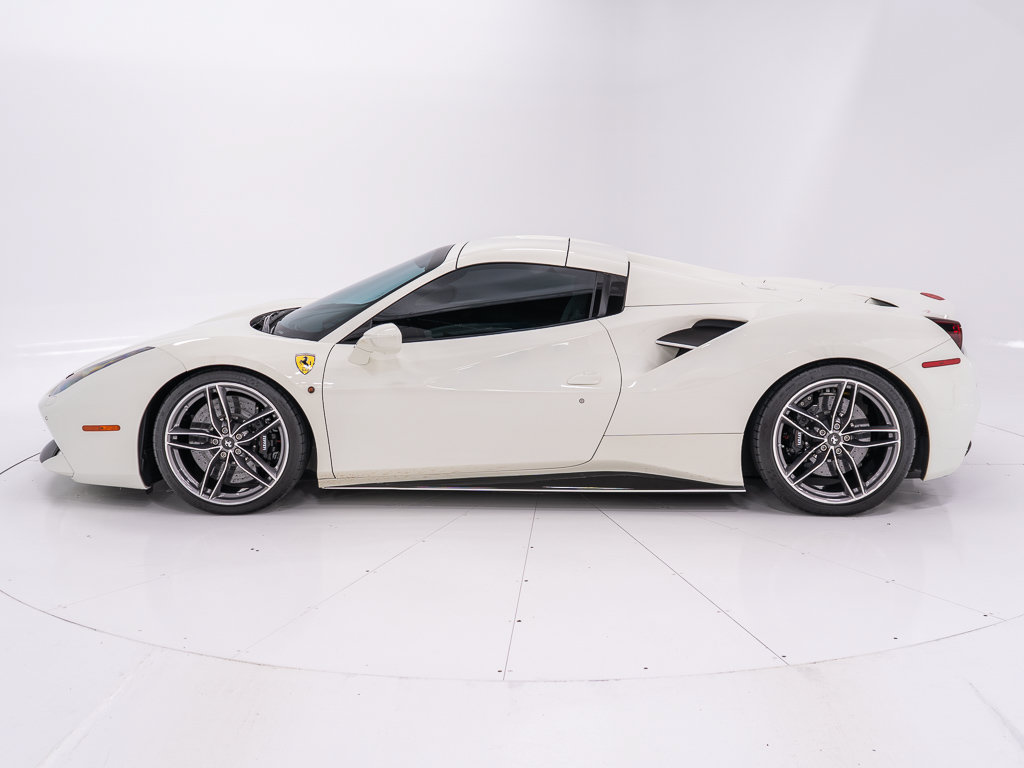 Used 2018 Ferrari 488 Spider RWD image 11
