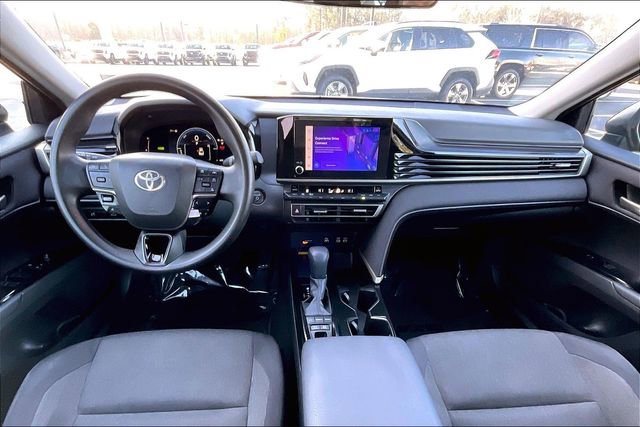 Used 2025 Toyota Camry LE FWD image 15