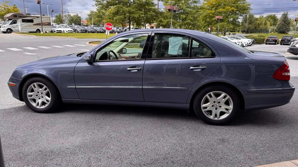 Used 2005 Mercedes-Benz E 320 CDI Sedan image 6